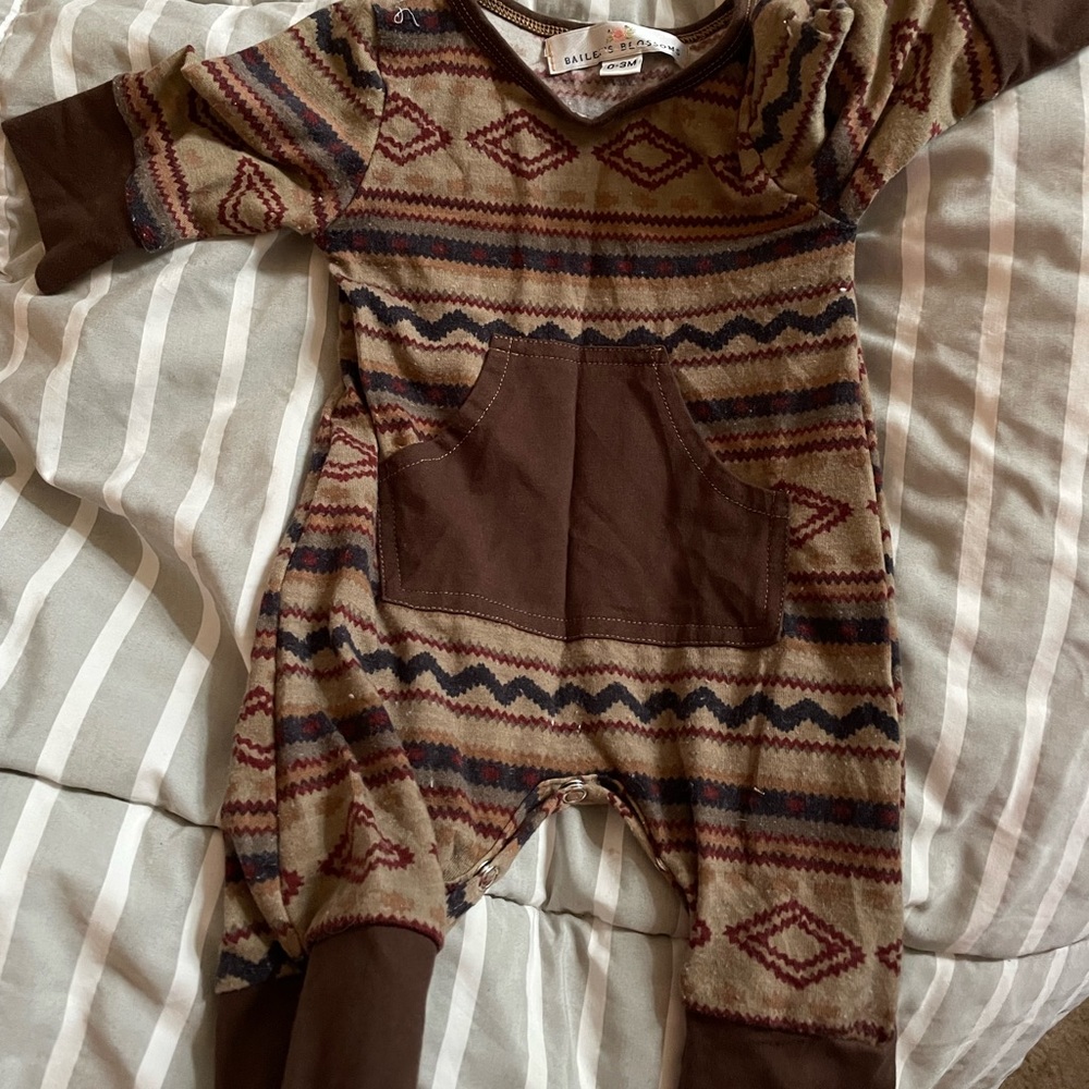 Baileys blossoms Aztec Outfit - Picture 2 of 2